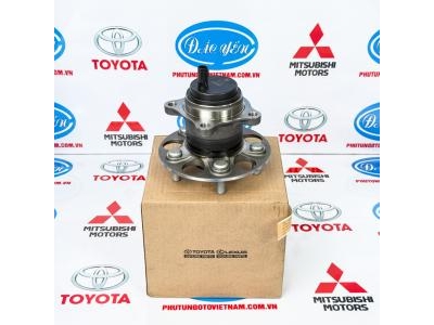 May Ơ (Bạc Đạn) Bánh Sau Innova Cross 2023 42450-VT020