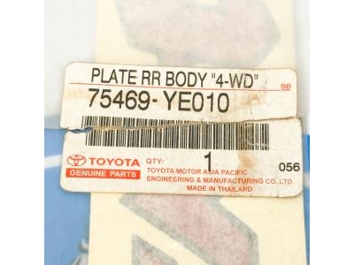 75469-YE010 Chữ 4WD của Hilux (chữ giấy dán) Hilux 2009