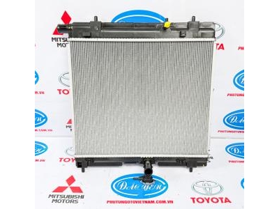 Két Nước Toyota Innova Cross 2025 16400-37430