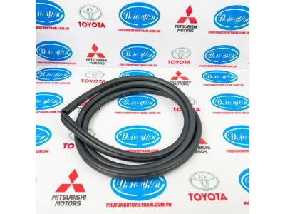 Ron Khung Cửa Trước Altis 2022 62312-02360, 62311-02350