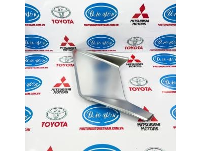 Ốp Xi Mitsubishi XForce 2025 62086B000P, 62087B000P