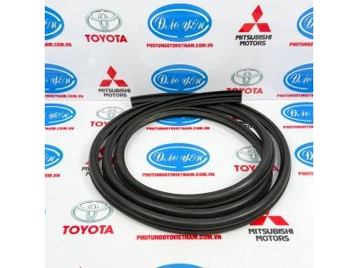 Ron Khung Cửa Sau Xpander 2023 5755A439