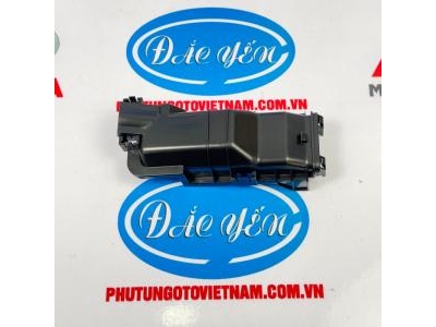 Ốp Hông Toyota Innova 2007 82661-0K040