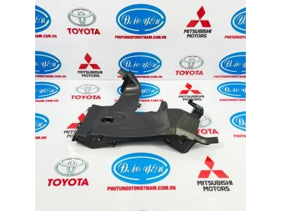 Đế Dưới Toyota Camry 2015 82663-33110