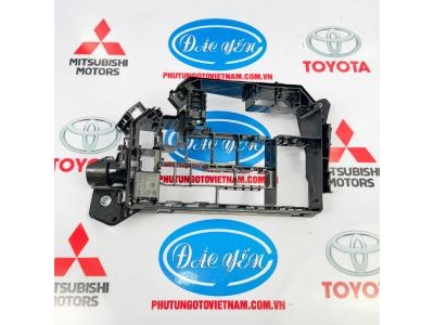 Hộp Thân Giữa Corolla Cross 2020 82666-12650