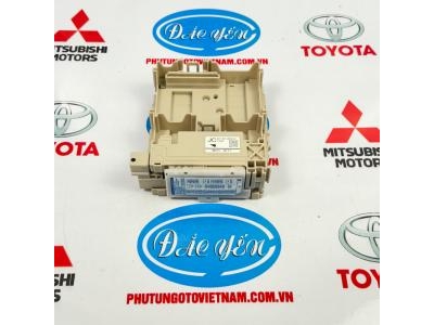 Hộp Cầu Chì Trong Innova 2021 82730-0K810