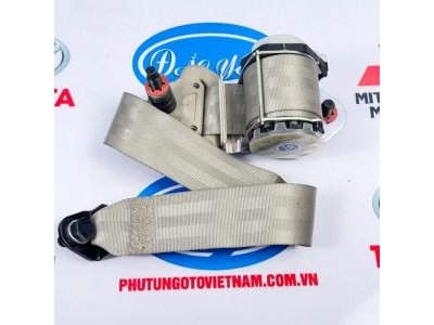 Dây Đai An Toàn Ghế Sau Innova 2011 73360-0K100-E0, 73370-0K100-E0