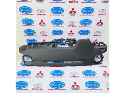 Mặt Taplo Innova Cross 2023 55401-VT020-C0