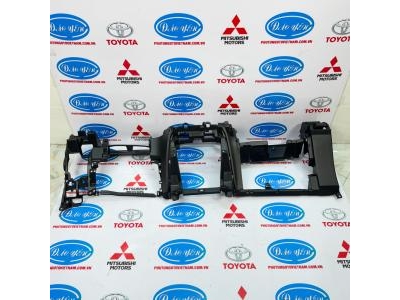 Taplo Mảnh Dưới Innova 2018 55303-KK020-C0