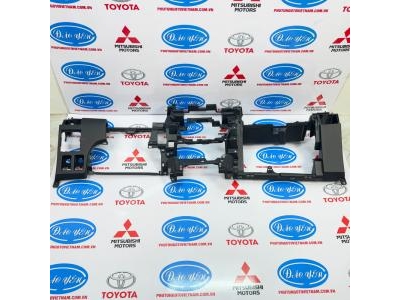Taplo Mảnh Dưới Hilux 2021 55303-KK040-C0