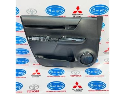 Tappi Cửa Trước Hilux 2019 67620-YP020-C0, 67610-YP021-C0