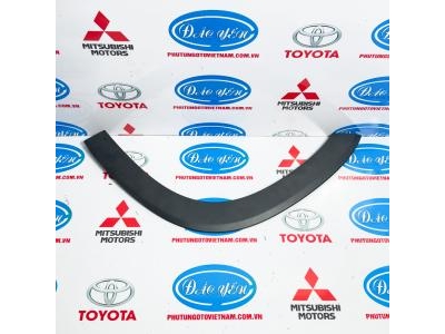 Cua Vè Trước Innova Cross 2023 75602-VT020, 75601-VT020