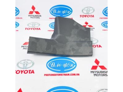 Ốp Bậc Lên Xuống Sau Mitsubishi XForce 2024 76954B001P, 76953B001P