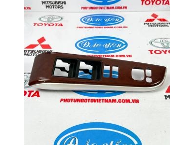 Ốp Công Tắc Bấm Kính Tổng Camry 2012 74232-06520-E0