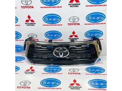 Mặt Galang ( Ca lăng ) Hilux 2019 53100-YP031