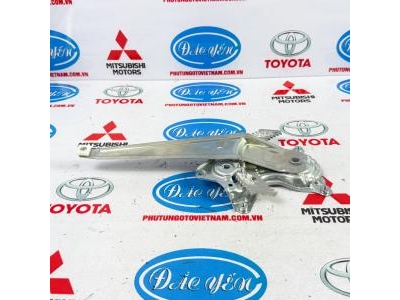 Compa Kính Sau Innova 2019 69804-0K140, 69803-0K140