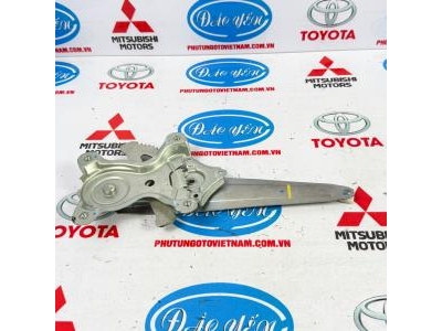 Compa Kính Sau Altis 2009 69804-02170, 69803-02170