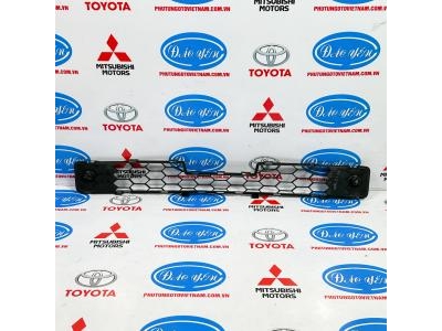 Lưới Cản Trước Toyota Hilux 2010 53112-0K010