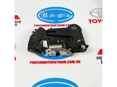 Khóa Ngậm Cửa Trước Cross 69040-02450, 69030-02480