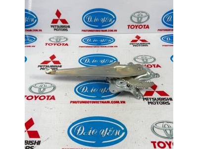 Compa Kính Sau Yaris 2021 69803-0D230, 69804-0D230