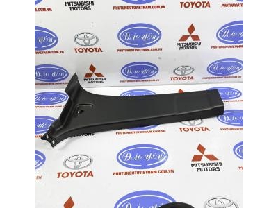 Ốp Bông Tăng Giữa Cánh Cửa Innova Cross 2026 62414-VT011-C0