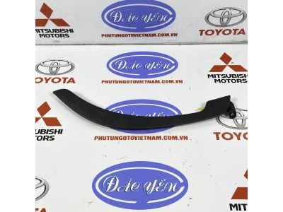 Ốp Cua Vè Miếng Trên Cửa Sau Corolla Cross 2020 75075-0A011, 75076-0A011