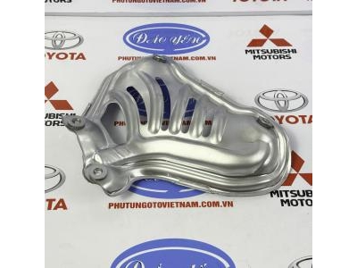 Ốp Che Cổ Góp Xả Corolla Cross 2020 Bản V&G 17167-37110