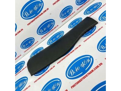 Ốp Cửa Sau Cross 2020 75077-0A011, 75078-0A011