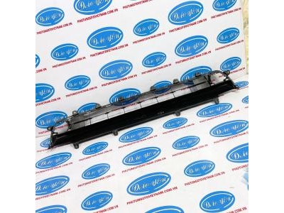 Lưới Cản Trước Toyota Innova Cross 2023 52129-VT030