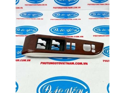 Ốp Công Tắc Bấm Kính Tổng Camry 2012 74232-06520-E0