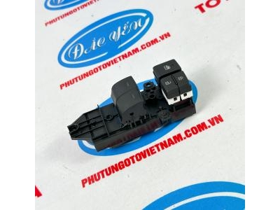 Công Tắc Bấm Kính Tổng Hiace 2021 84040-26020