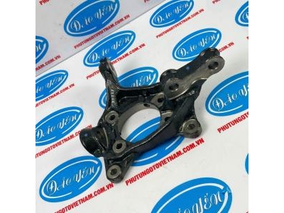 Ngỗng Moay Ơ ( Trụ Lái ) Innova Cross 2023 43211-VT020, 43212-VT020