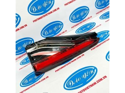 Đèn Cốp Altis 2022 81581-02C80, 81591-02C80