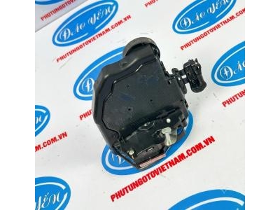 Khóa Ngậm Cửa Sau Vios 2009 69050-0D140, 69060-0D140