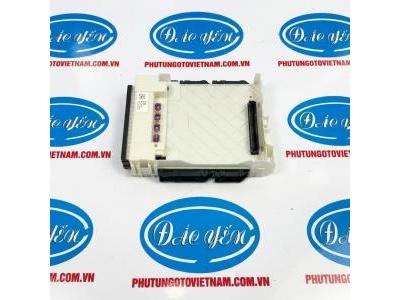 Hộp Cầu Chì Trong Camry 2019 82730-06B41