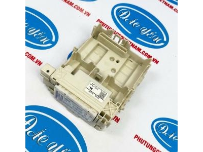 Hộp Cầu Chì Trong Taplo Innova 2019  82730-0K160