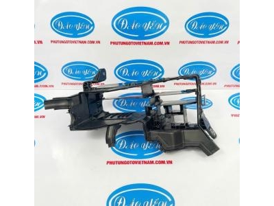 Đế Giữa Toyota Camry 2016 82740-33070