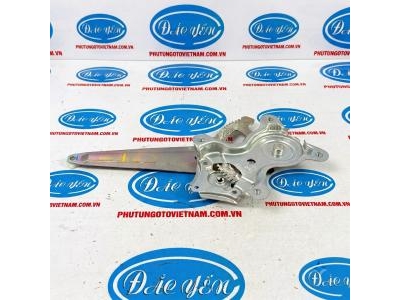 Compa Kính Cửa Sau Hilux 2014 69804-0K010, 69803-0K010