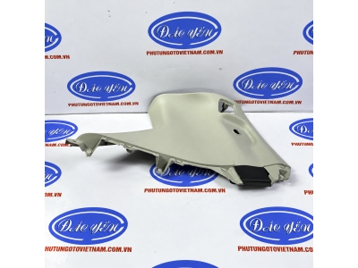 Ốp Bông Tăng Trên Innova 2017 62471-0K180-B1