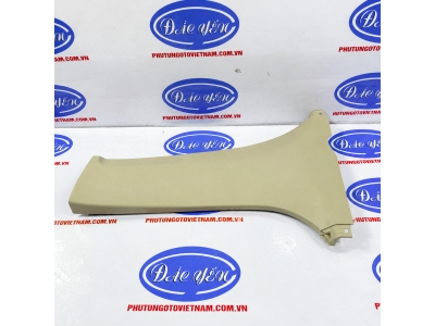 Ốp Bông Tăng Giữa Cánh Cửa Camry 2013 62414-06140-A0
