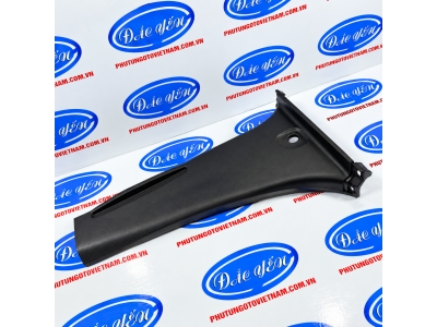 Ốp Bông Tăng Trụ Giữa Hilux 2019 62413-0K110-C0