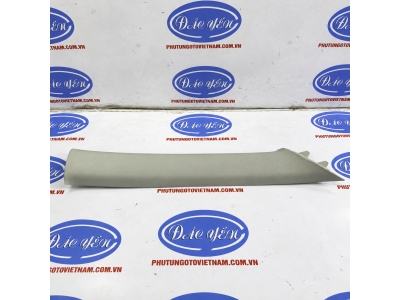 Ốp Bông Tăng Trụ Innova Cross 2026 62211-VT020-B0