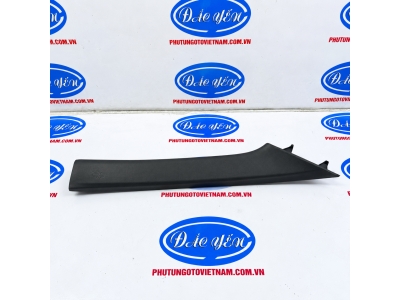Ốp Bông Tăng Trụ Yaris Cross 2023 62211-BZ520-C0